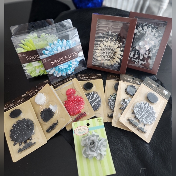 Silk Flower Crafts Kits - Picture 1 of 6